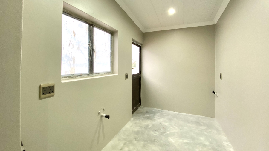 2 Bedroom Property for Sale in Laaiplek Western Cape